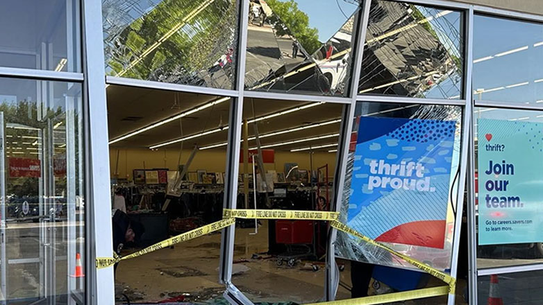 Νέο Μεξικό ΗΠΑ: Μια 67χρονη νεκρή και 14 τραυματίες από πρόσκρουση SUV σε τζαμαρία καταστήματος