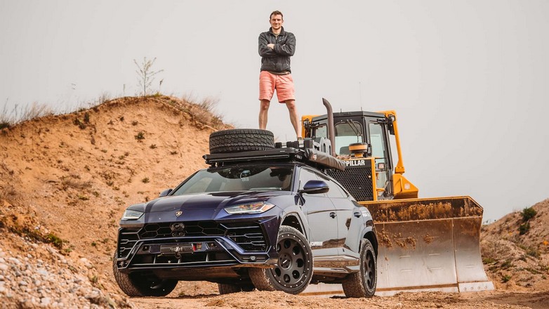 Έζησε για ένα χρόνο μέσα στη Lamborghini Urus και μεταφέρει τις εμπειρίες του (Βίντεο)