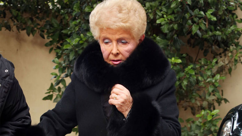 Η Βέφα Αλεξιάδου εξομολογείται: «Έπαιρνα 3.500 ευρώ από τη σύνταξη του άνδρα μου κι έγινε 1400 εύρω»