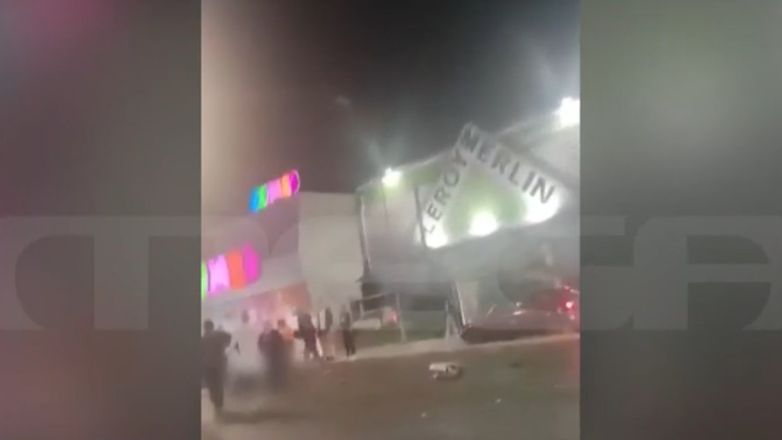 Οι πρώτες στιγμές μετά το σοκαριστικό τροχαίο στην Πειραιώς – Σε κρίσιμη κατάσταση το 5χρονο αγόρι