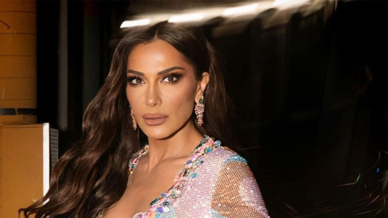 Δέσποινα Βανδή: Μπήκε στην κουζίνα και έφτιαξε τσουρέκια για το Πάσχα