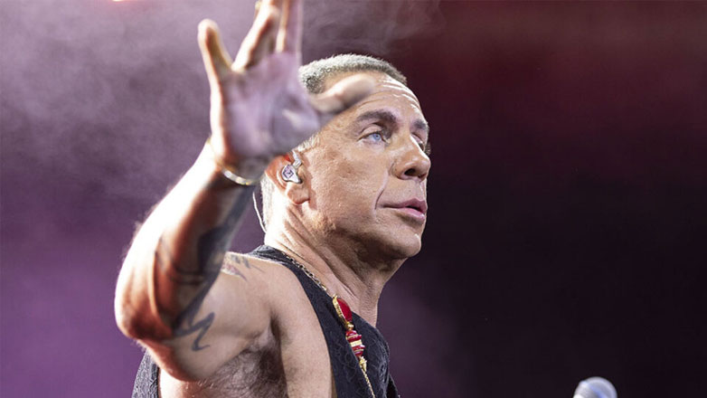 Γιώργος Μαζωνάκης: Τραγουδά το «Du Hast» των Rammstein και αποθεώνεται!