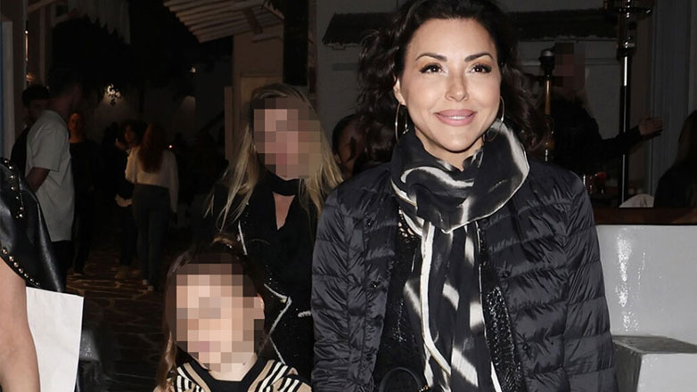 Σίσσυ Φειδά: Σε μία σπάνια εμφάνιση με την κόρη της στη Μύκονο