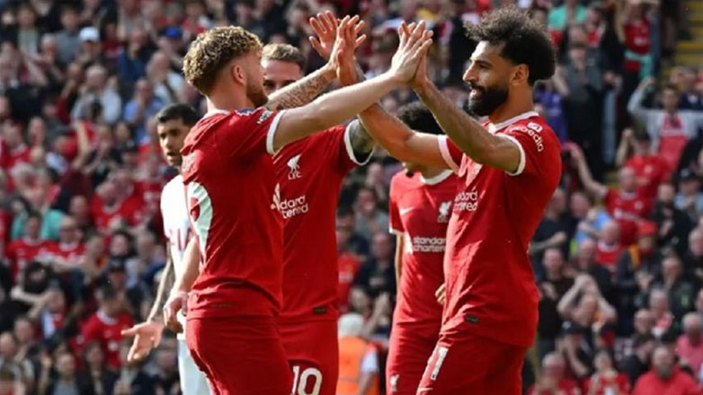 Αγγλία: Η Λίβερπουλ νίκησε την Τότεναμ και… «στέλνει» την Άστον Βίλα στο Champions League  