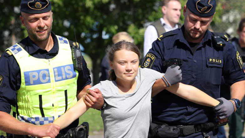 Σουηδία: Πρόστιμο επιβλήθηκε στην Γκρέτα Τούνμπεργκ επειδή απέκλεισε την είσοδο του κοινοβουλίου