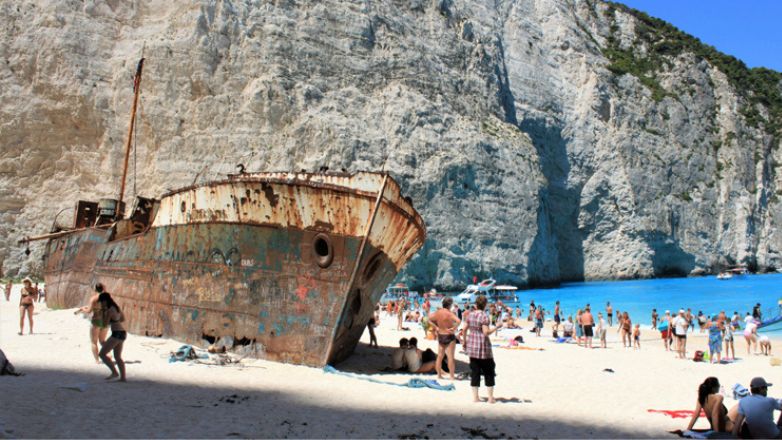 Ζάκυνθος: Κλειστή και φέτος η πιο διάσημη παραλία, το Nαυάγιο
