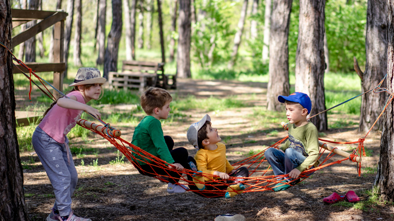 Έως τις 12/5 οι αιτήσεις για τα 70.000 voucher παιδικών κατασκηνώσεων της ΔΥΠΑ