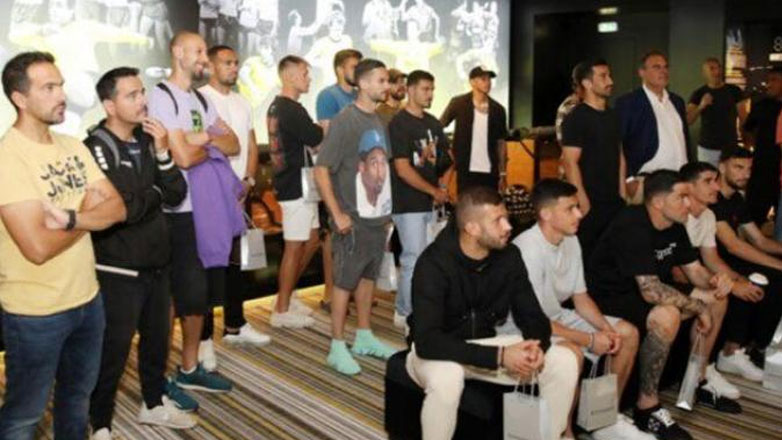 ΑΕΚ: Ποδαρικό από Αλμέιδα και παίκτες στο Μουσείο