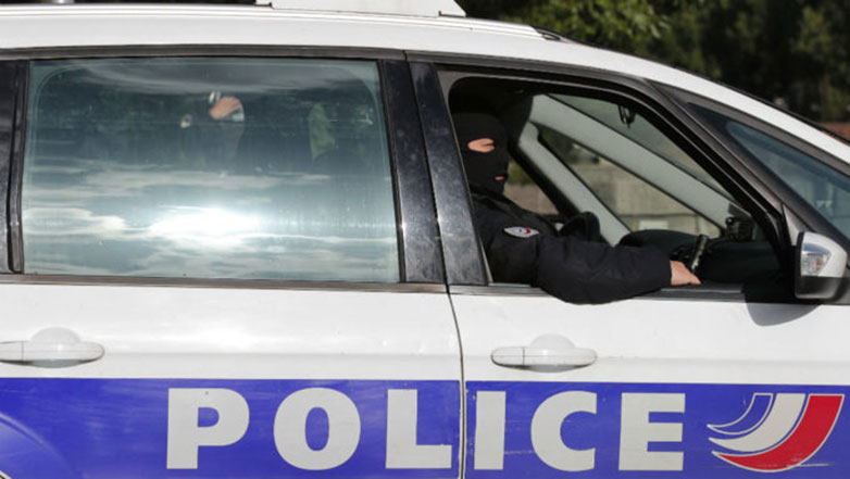 Γαλλία: Δυο αστυνομικοί τραυματίζονται σοβαρά από πυρά άνδρα σε τμήμα του Παρισιού