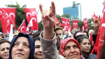 Le Figaro: Αναζωπυρώνεται η δράση των Γκρίζων Λύκων στη Γαλλία