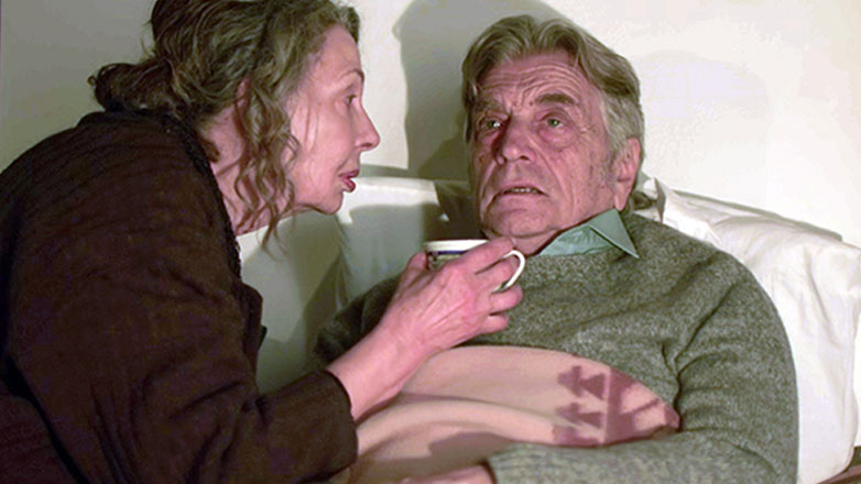 «Η παραλία»: Η Νικολίνα προσπαθεί να βγάλει από τη μέση τον Νικήτα