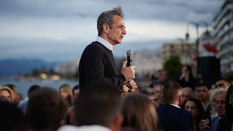 Μητσοτάκης σε συγκέντρωση πολιτών στη Χαλκίδα: «Στις ευρωεκλογές μη δώσετε το πάτημα να αμφισβητηθεί η σταθερότητα της χώρας»