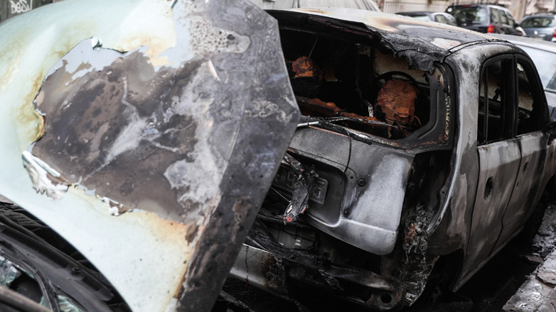 Χειροπέδες σε 32χρονο για μπαράζ εμπρησμών σε αυτοκίνητα στον Λαγκαδά Θεσσαλονίκης