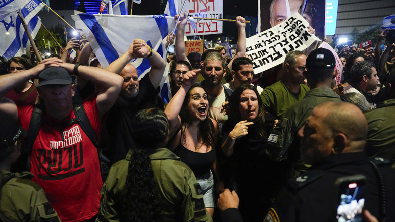 Χιλιάδες διαδηλωτές στο Τελ Αβίβ ζητούν την απελευθέρωση των ομήρων της Χαμάς