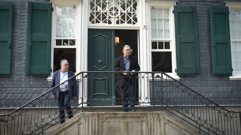 Επίσκεψη Κουτσούμπα στο σπίτι-μουσείο του Φρίντριχ Ένγκελς στο Βούπερταλ