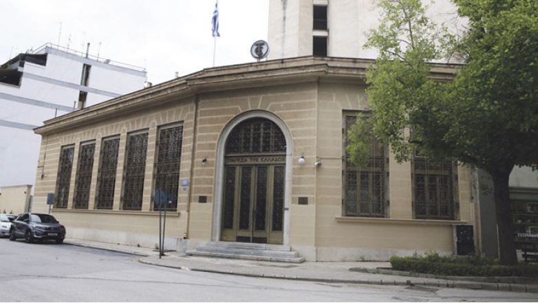 Έδωσε σε τράπεζα για ανταλλαγή 40.000 ευρώ που ήταν κλεμμένα από τη Λιβύη την εποχή του Καντάφι