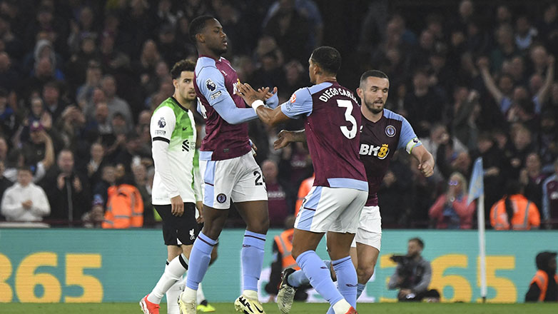 Premier League: Μία ανάσα από… τ΄ αστέρια η Άστον Βίλα, 3-3 με τη Λίβερπουλ