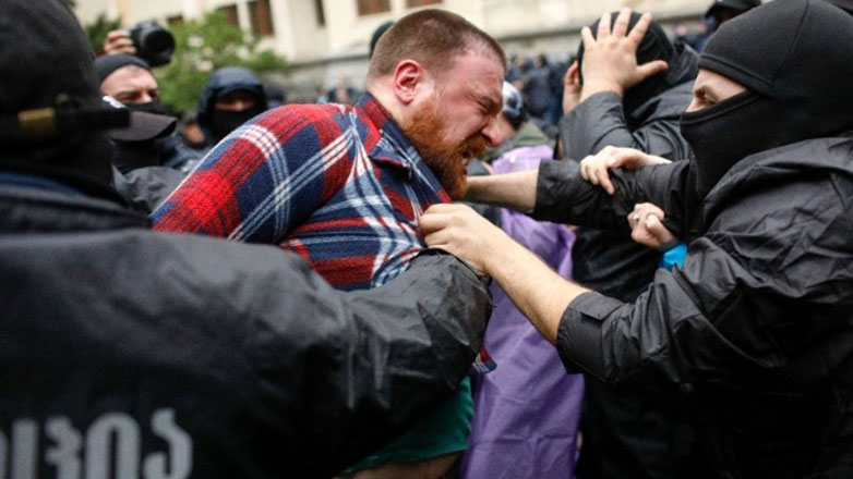 Γεωργία: Δύο Αμερικανοί και ένας Ρώσος ανάμεσα στους 20 διαδηλωτές που συνελήφθησαν