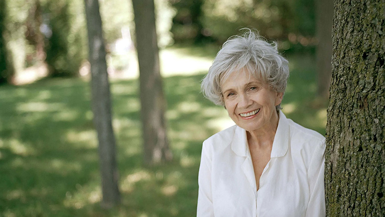 Πέθανε η βραβευμένη με Νόμπελ συγγραφέας Άλις Μανρό