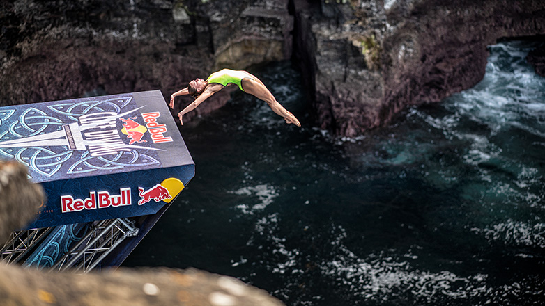 Red Bull Cliff Diving – Πως να προπονηθείς για τις απίστευτες βουτιές των 27 μέτρων