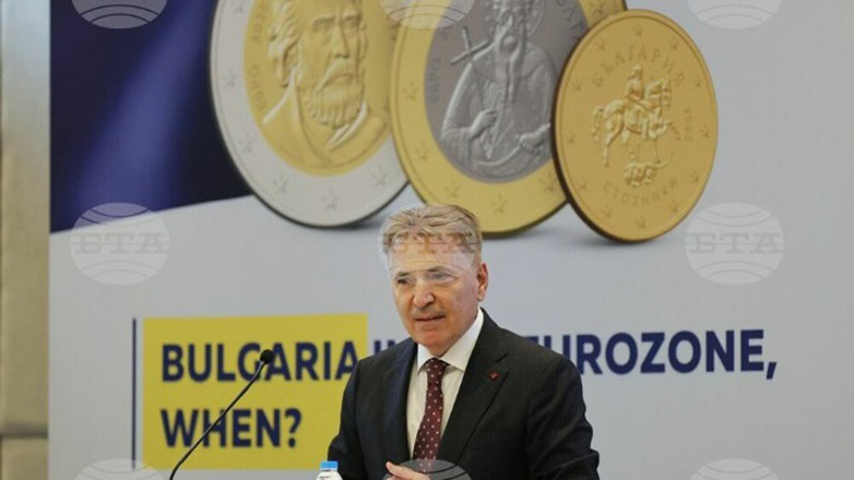 Βουλγαρία- Π. Νικόλοφ: Η μετάβαση στο ευρώ θα είναι ομαλή, πολίτες και επιχειρήσεις θα αισθανθούν το όφελος