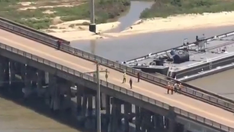 Τέξας: Πλοίο προσέκρουσε σε γέφυρα