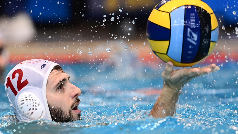 Πόλο: Mία νίκη μακριά από τους τελικούς ο Ολυμπιακός, 11-3 τον Παναθηναϊκό