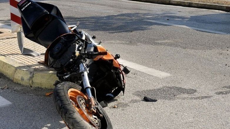 Νέα Ερυθραία: Νεκρός 22χρονος μοτοσικλετιστής μετά από σύγκρουση με ΙΧ