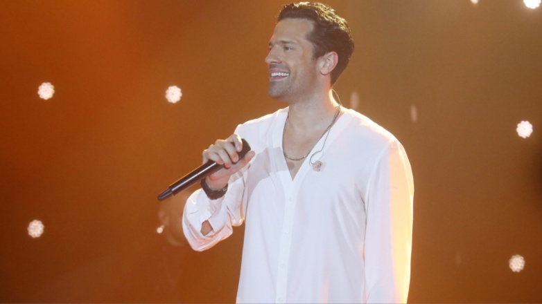 Κωνσταντίνος Αργυρός: Λαμπερή πρεμιέρα στην παραλιακή – Πλήθος κόσμου διασκέδασε με τις επιτυχίες του