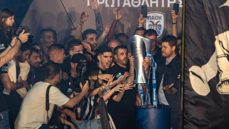 Η φιέστα του ΠΑΟΚ και η απονομή του τίτλου στην Τούμπα!