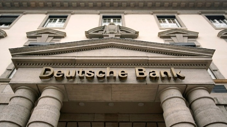 «Πάγωμα» περιουσιακών στοιχείων ευρωπαϊκών τραπεζών στη Ρωσία