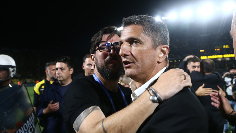 Λουτσέσκου: «Είναι απίστευτο, είναι μαγικό – Κερδίσαμε τον τίτλο για τον Ιβάν Σαββίδη»