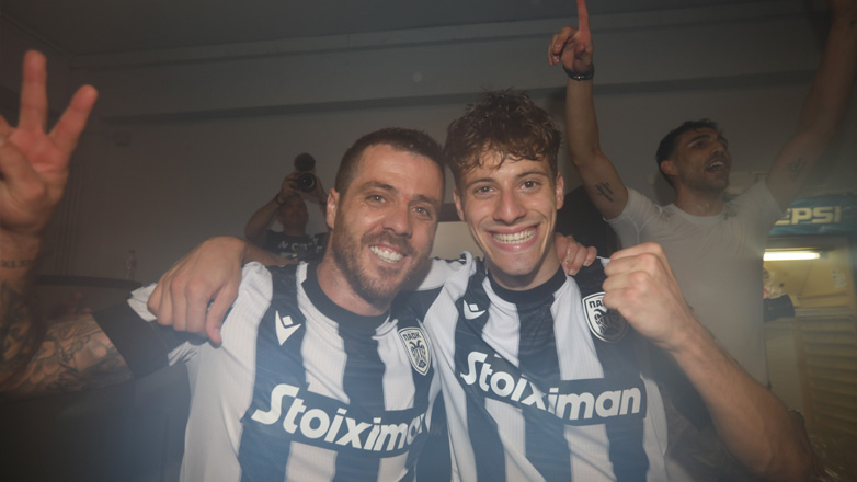 Πάρτι στα αποδυτήρια του ΠΑΟΚ μετά την κατάκτηση του πρωταθλήματος!