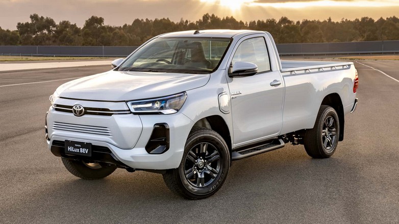 Toyota: Πότε έρχεται το ηλεκτρικό Hilux και με πόση αυτονομία;
