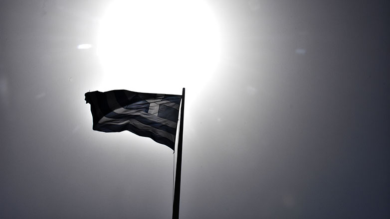 Ρόδος: Τουρίστες προσπάθησαν να κατεβάσουν την ελληνική σημαία σε αστυνομικό τμήμα