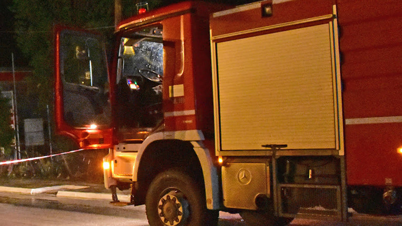 Θεσσαλονίκη: Φωτιά σε διαμέρισμα ηλικιωμένης – Της έσωσαν τη ζωή ένας γείτονας και οι πυροσβέστες