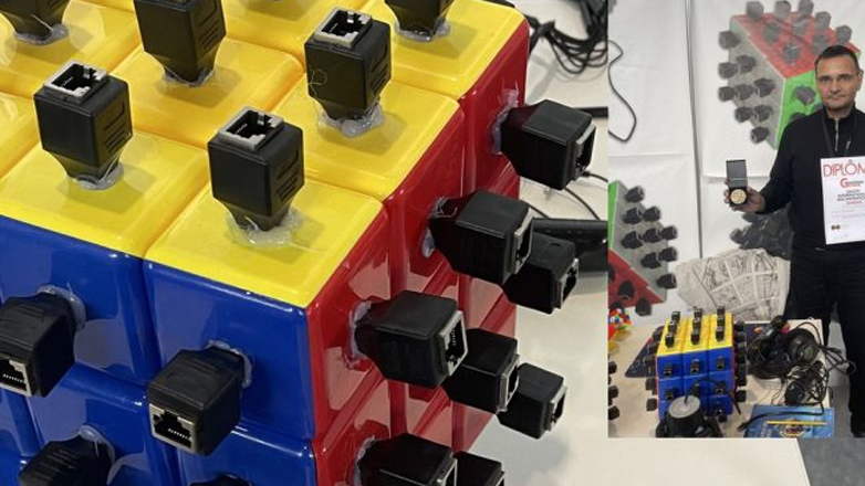 Βραβείο σε Έλληνα που κατασκεύασε κύβο του Ρούμπικ για τυφλούς