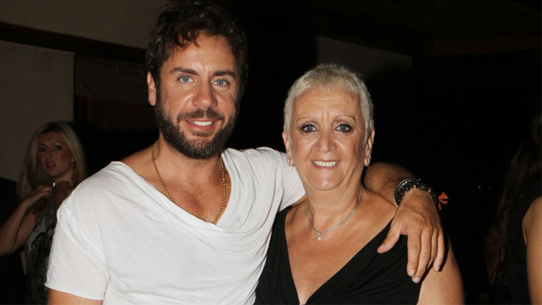 Γιώργος Μαζωνάκης: «Έχει να μιλήσει μήνες με την μητέρα του» – Σπασμένη στα δύο η οικογένειά του