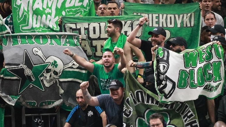 «Πρασινίζει» το Βερολίνο – Οπαδοί ψάχνουν εισιτήρια για τον τελικό