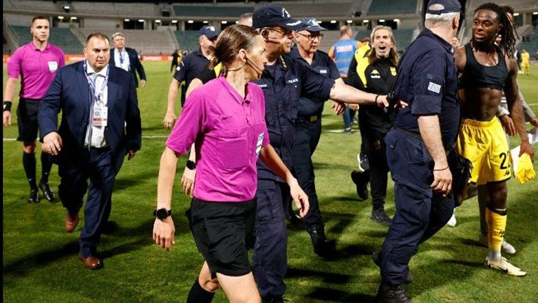 Ο γαλλικός Τύπος για την επίθεση στην Φραπάρ