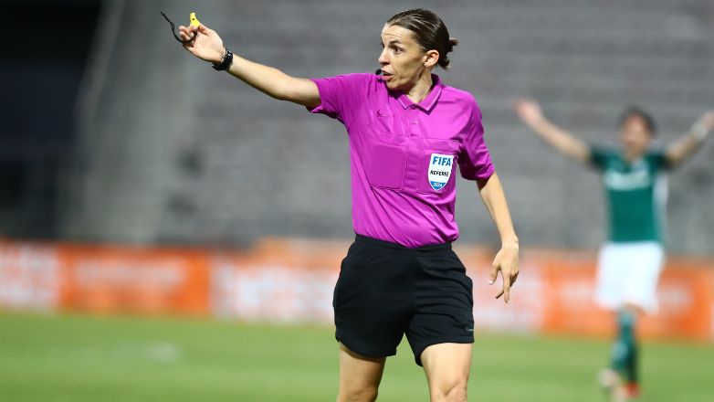 Φραπάρ: Απόπειρα βιαιοπραγίας εις βάρος της έγραψε η διαιτητής στο φύλλο αγώνα – Παίκτης του Άρη αποπειράθηκε να την κλοτσήσει