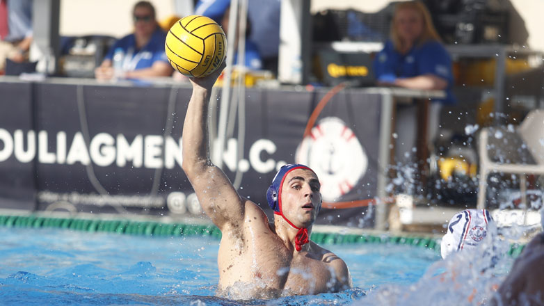 Πόλο: Πέρασε από το Λαιμό ο Ολυμπιακός και «αγκαλιάζει» το 12ο σερί τίτλο