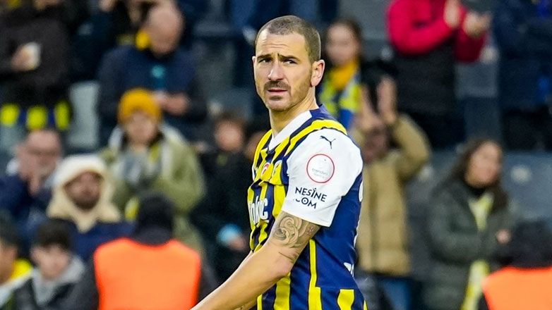 Ο Μπονούτσι κρεμάει τα παπούτσια του στην Φενέρμπαχτσε