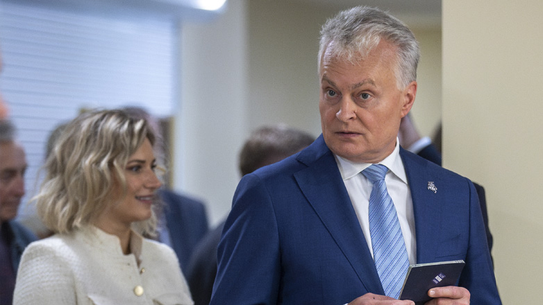 Λιθουανία: Επανεκλογή του προέδρου Ναουσέντα στον δεύτερο γύρο των προεδρικών εκλογών