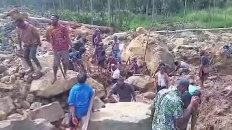 Παπούα Νέα Γουινέα: «Θάφτηκαν ζωντανοί πάνω από 2.000 άνθρωποι»