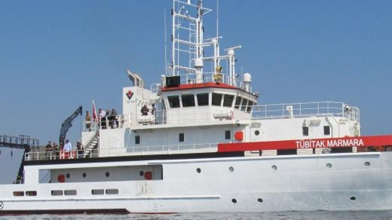 Τουρκικό ερευνητικό σκάφος πλέει ανοιχτά των Ιμίων