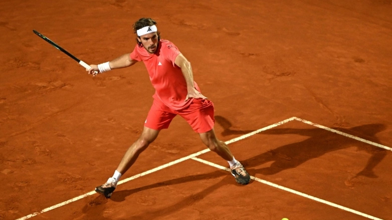 Ρολάν Γκαρός: Νίκη-πρόκριση για τον Τσιτσιπά στο Παρίσι, 3-0 σετ τον Φούτσοβιτς