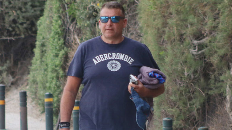 O Γιώργος Λιάγκας αγόρασε μέσω πλειστηριασμού τη μεζονέτα του βιομήχανου αλλαντικών Παναγιώτη Νίκα στην Τήνο