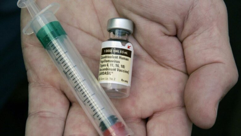 Τα εμβόλια HPV προλαμβάνουν τον καρκίνο τόσο στους άνδρες όσο και στις γυναίκες