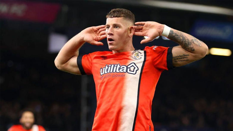 Άστον Βίλα: Έκλεισε τον Ρος Μπάρκλεϊ